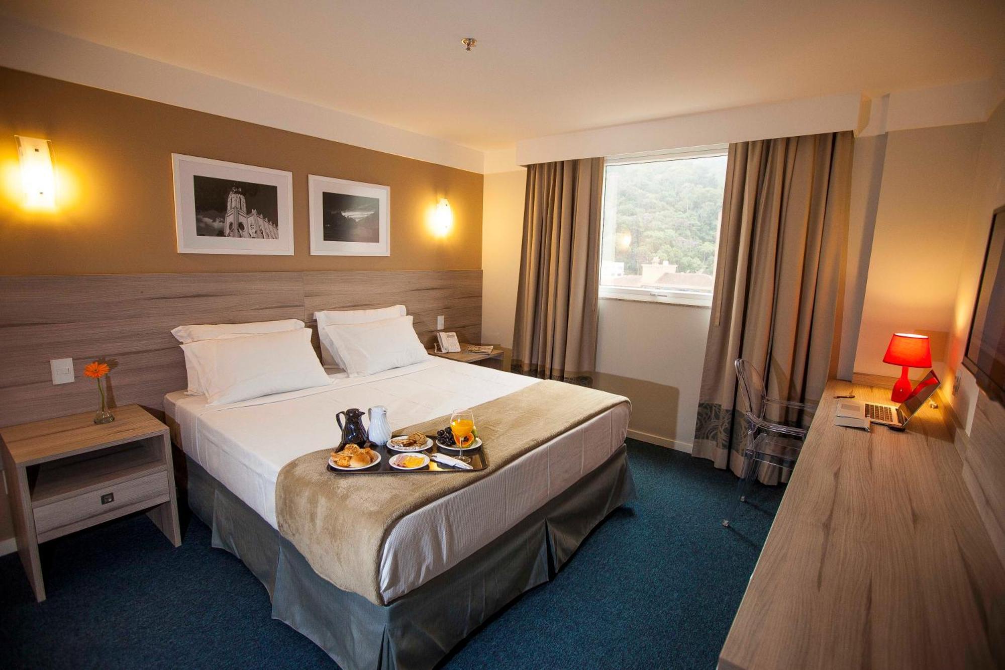 Luxury Double 1 King Bed