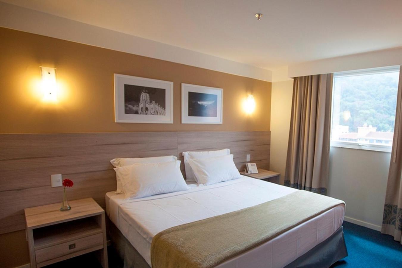 Luxury Double 1 King Bed